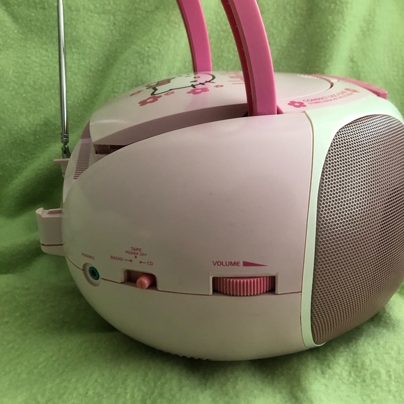 Hello Kitty CD/Cassette Player - Picture 8 of 9